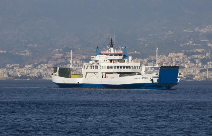 caronte & tourist stretto di messina